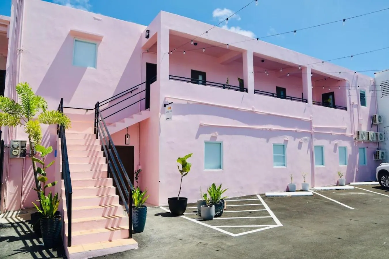 Room 12 Sunlit Balcony Stay Near Calle Cerra San Juan Porto Riko